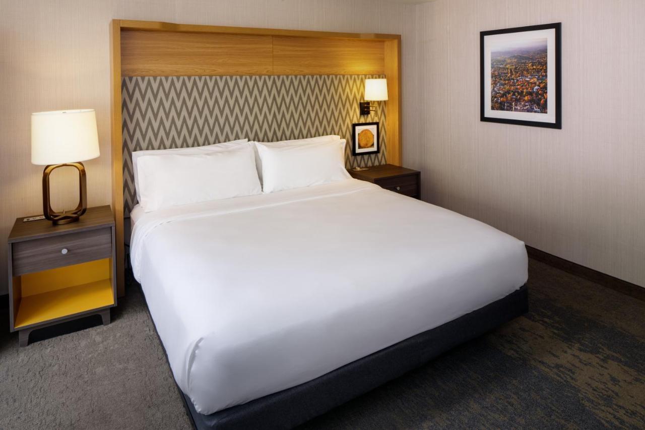 Holiday Inn Express & Suites Charlottesville By Ihg Ngoại thất bức ảnh