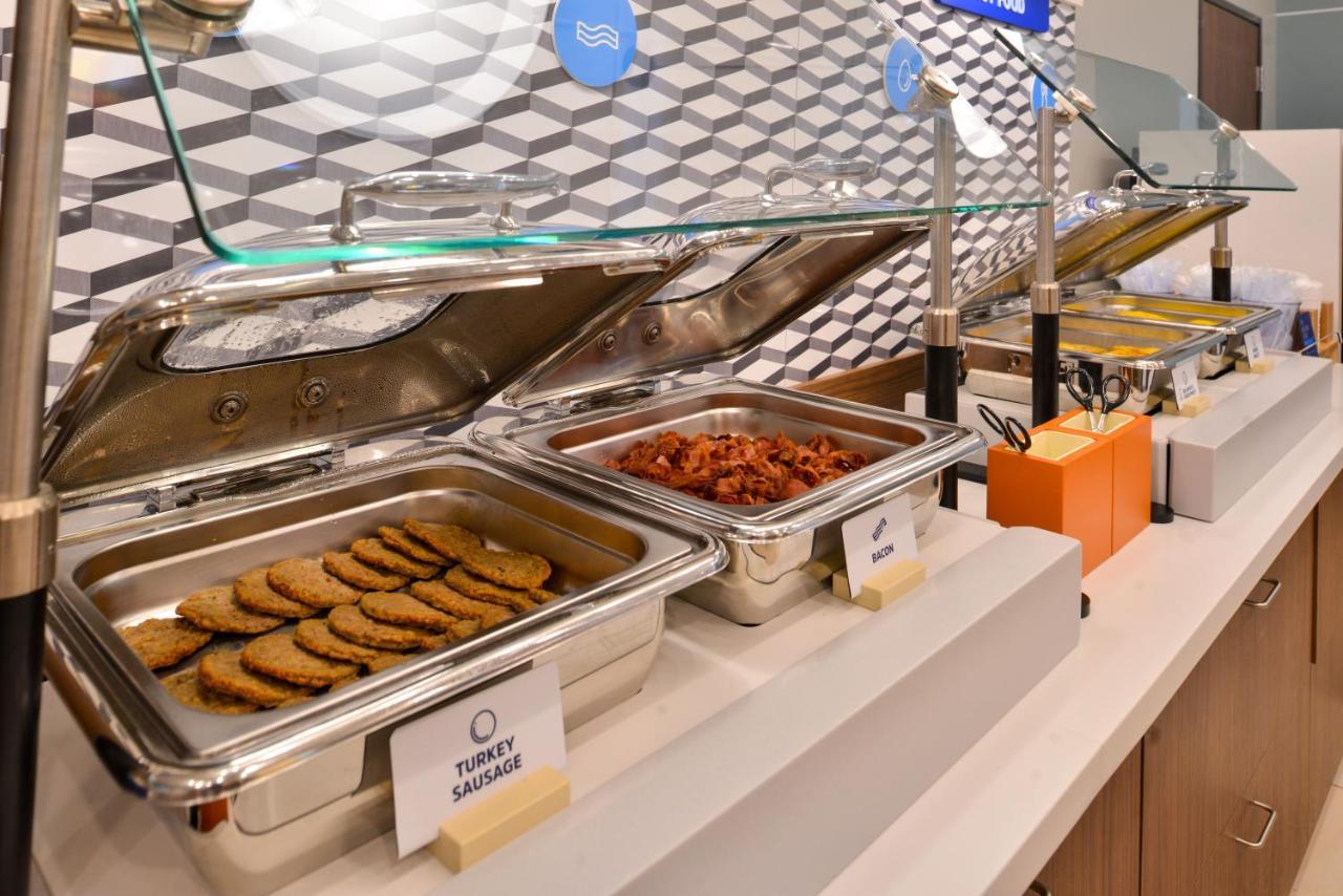 Holiday Inn Express & Suites Charlottesville By Ihg Ngoại thất bức ảnh