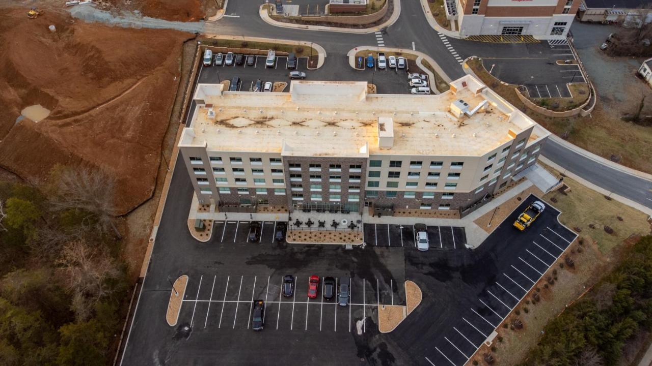 Holiday Inn Express & Suites Charlottesville By Ihg Ngoại thất bức ảnh